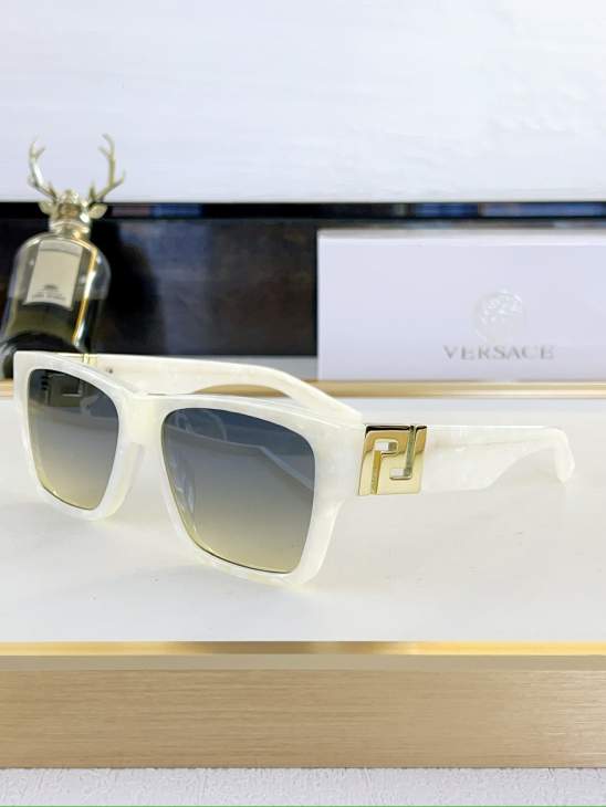 Picture of Versace Sunglasses _SKUfw80049997fw